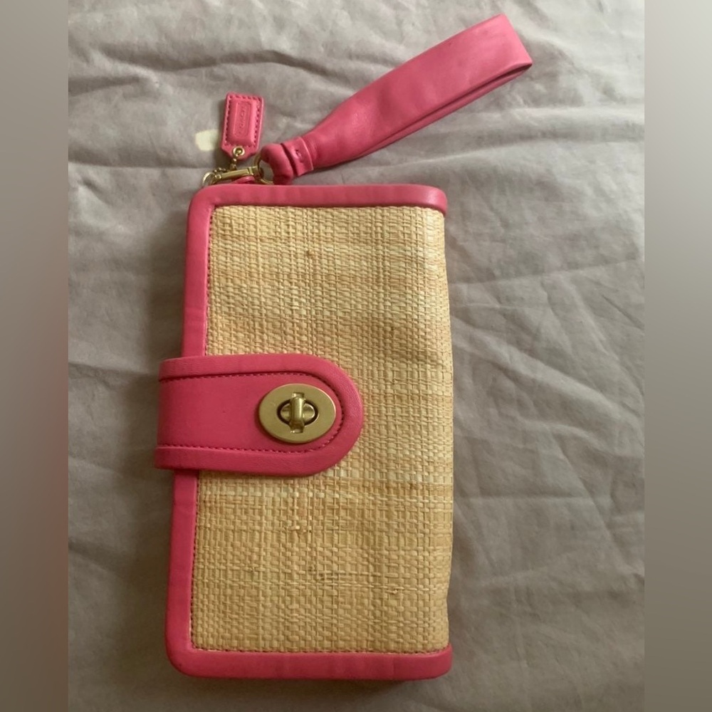 Coach Pink Beige Wristlet Wallet Women's Credit Card Folding Strap Zipper